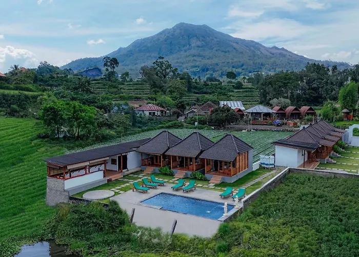ロッジ D Sila's Tepi Danu & Natural Hot Spring