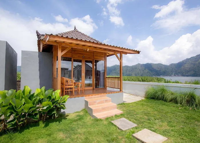 D Sila's Tepi Danu & Natural Hot Spring ロッジ